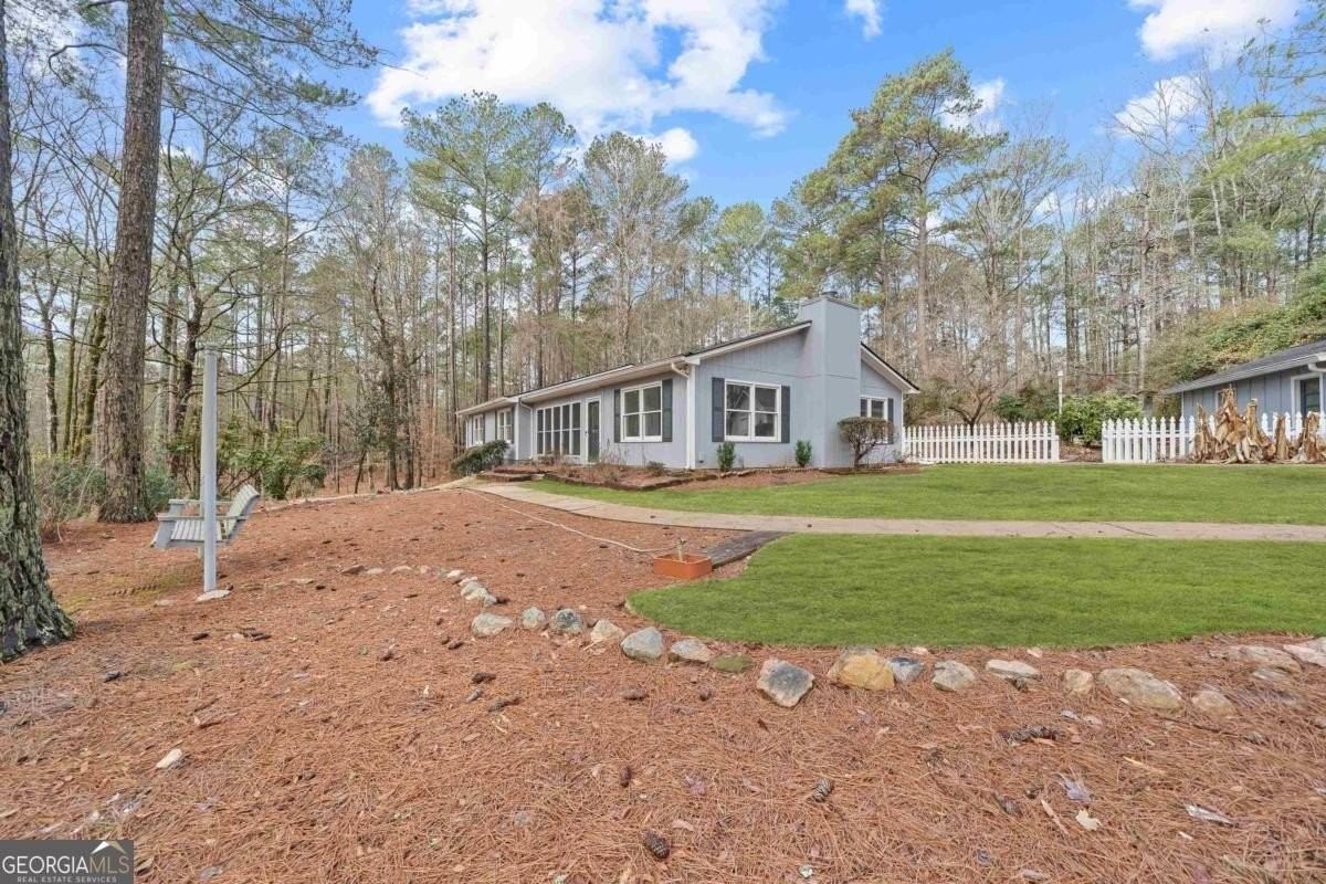 1881 Armour Bridge Rd - Photo 3 of 45