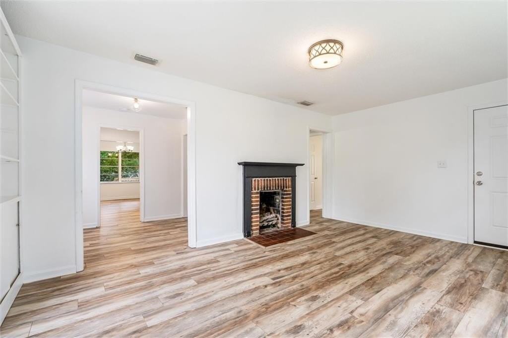 2507 Taylor Ave - Photo 5 of 20