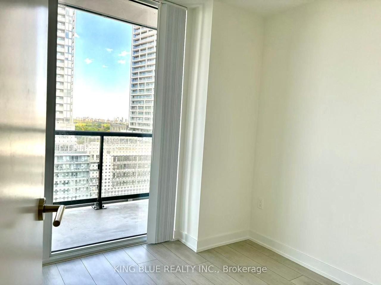 5858 Yonge Street #1212 - Photo 7 of 69