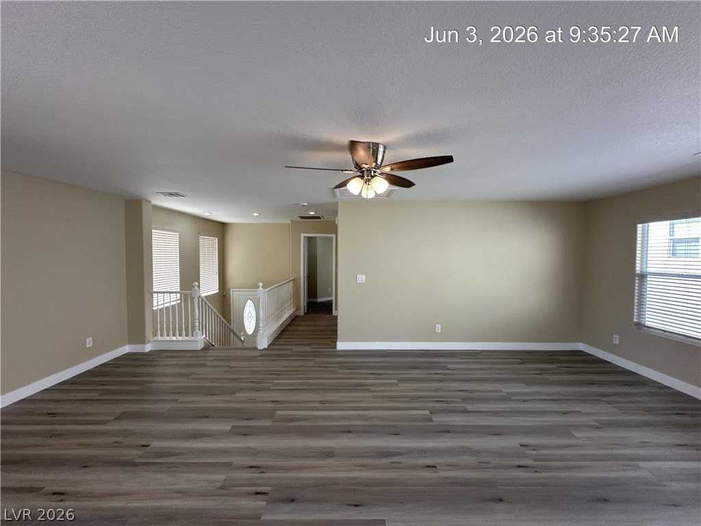 9754 Splendor Sky Ave - Photo 5 of 42