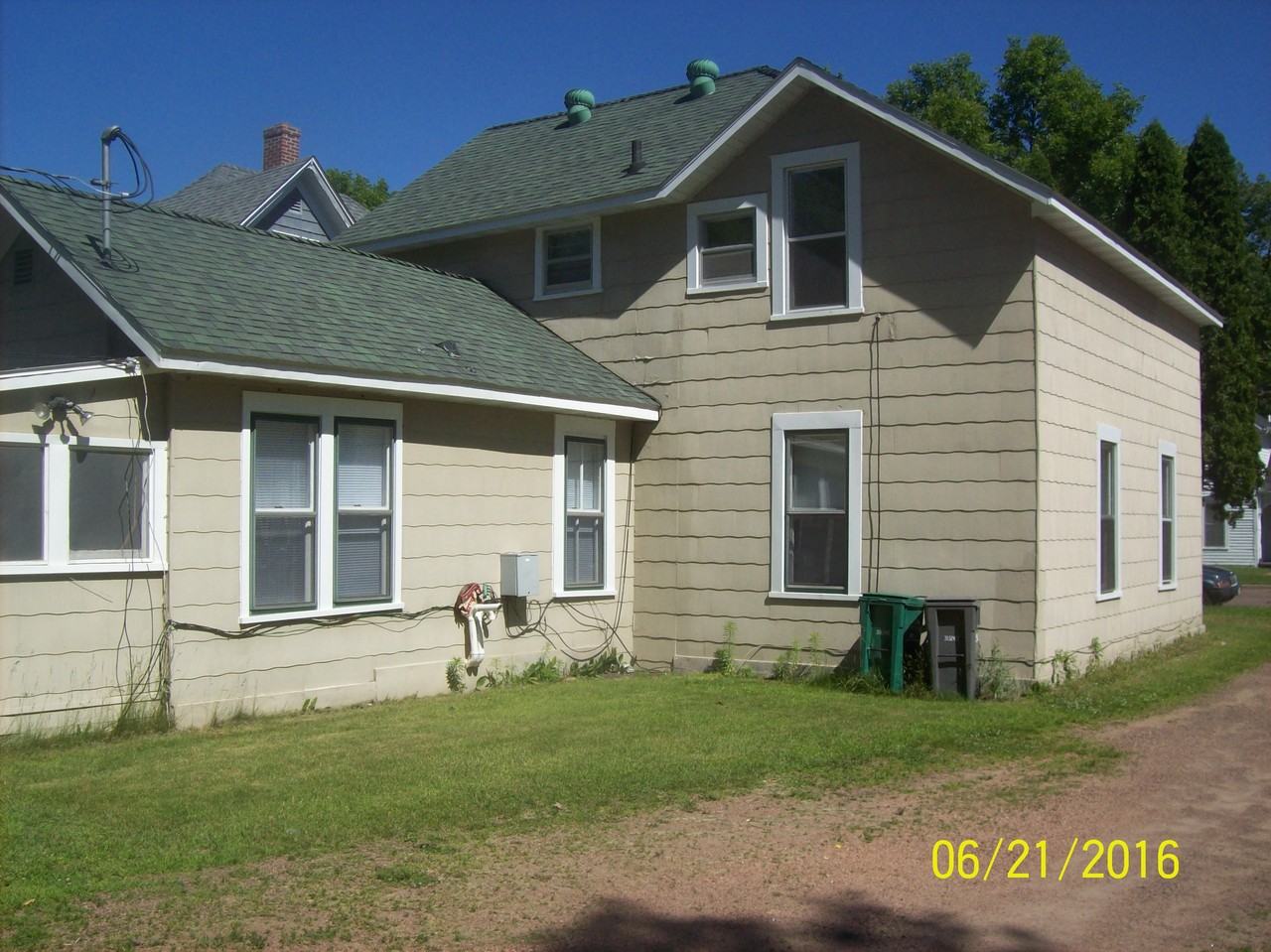 1017 Barland St #1 - Photo 2 of 10