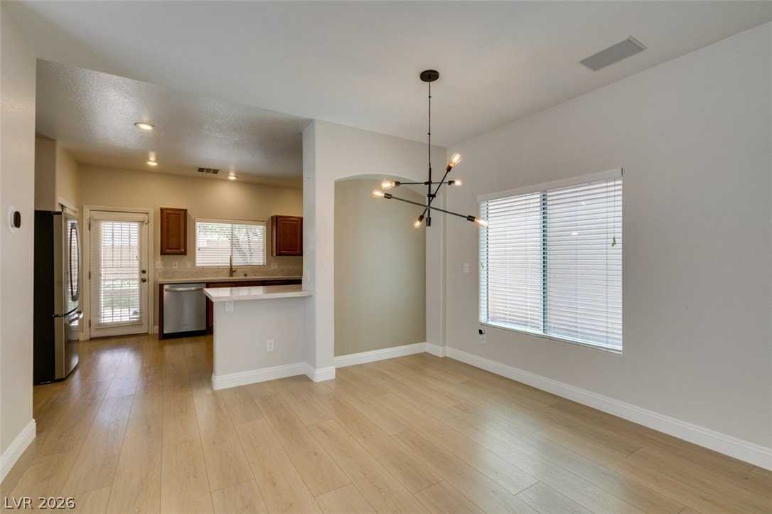 8909 Houston Ridge Ave - Photo 2 of 45