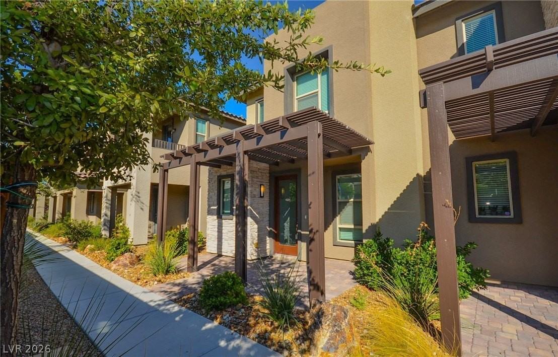 541 Tokopah Falls St - Photo 2 of 31