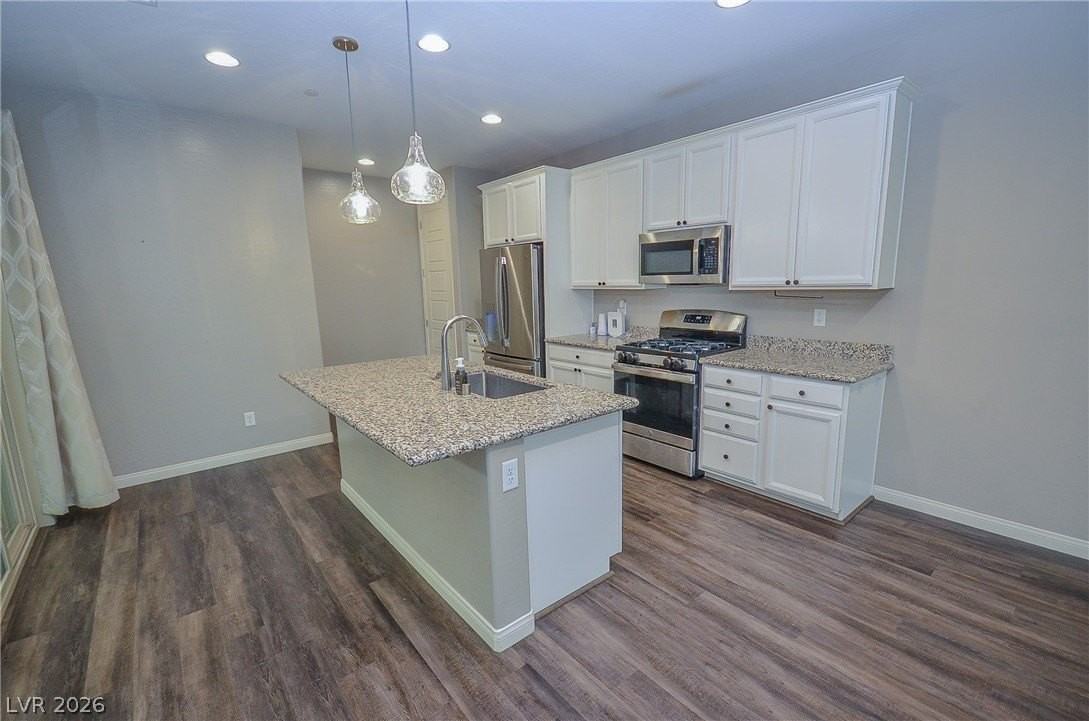 541 Tokopah Falls St - Photo 6 of 31