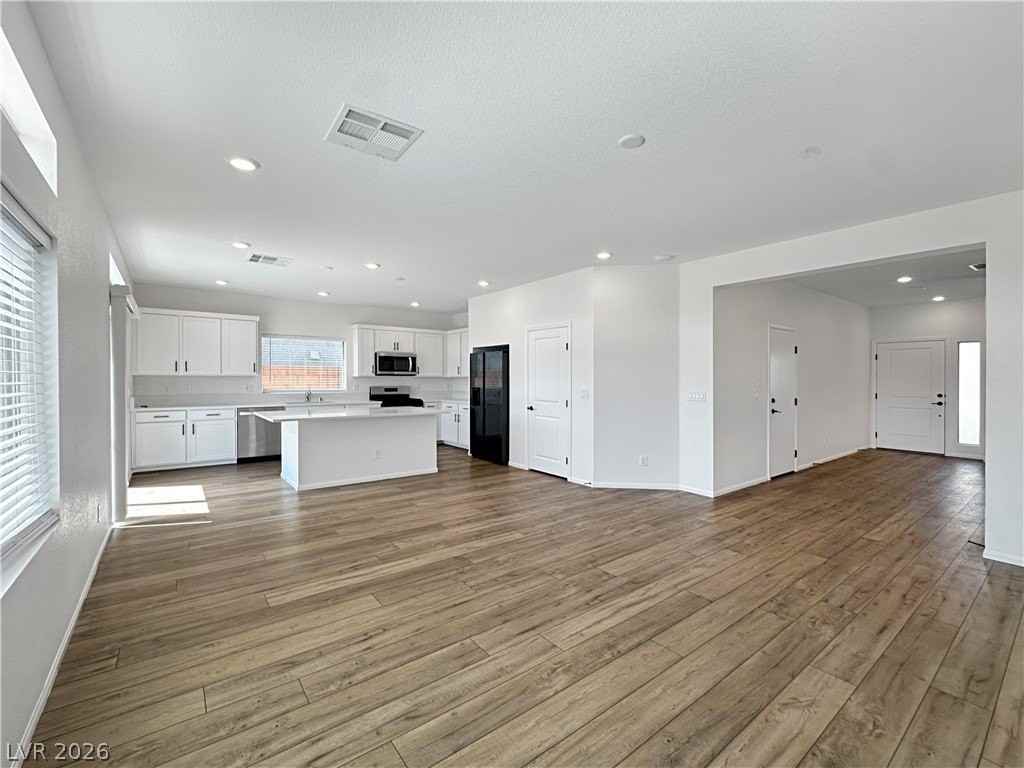 10280 Beckenham Hills St - Photo 5 of 30