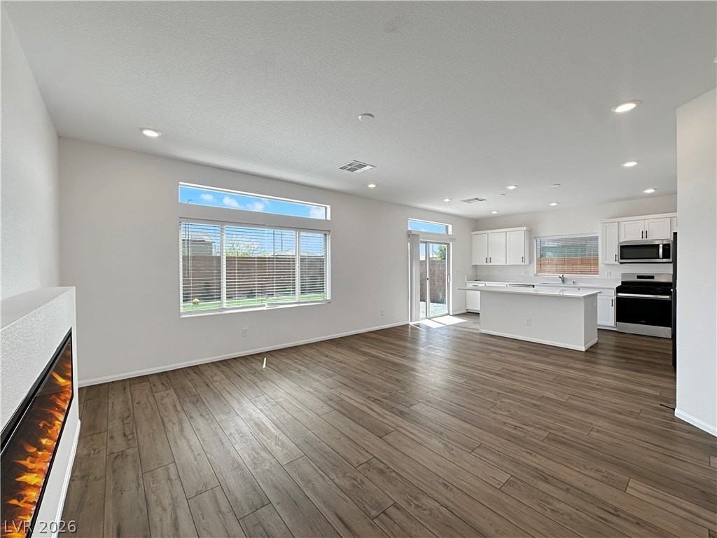 10280 Beckenham Hills St - Photo 4 of 30
