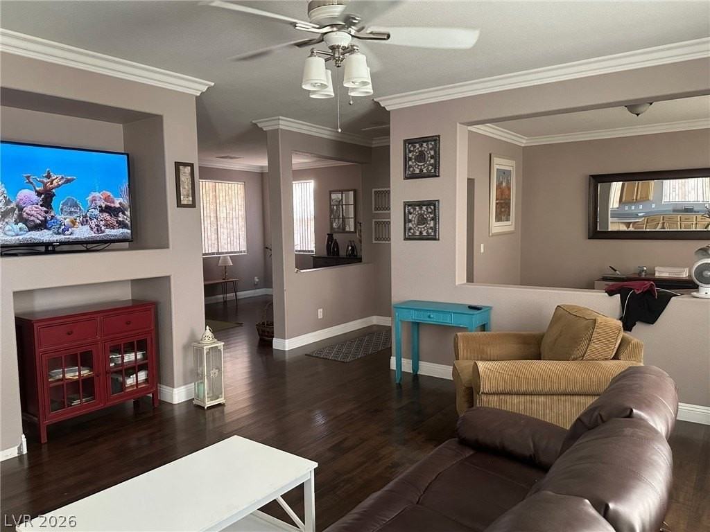 11077 Village Crest Ln - Photo 4 of 25