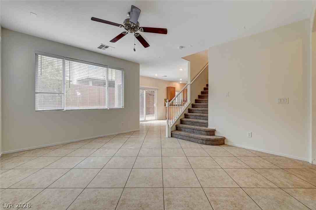 10299 Caverns Mouth Dr - Photo 5 of 39