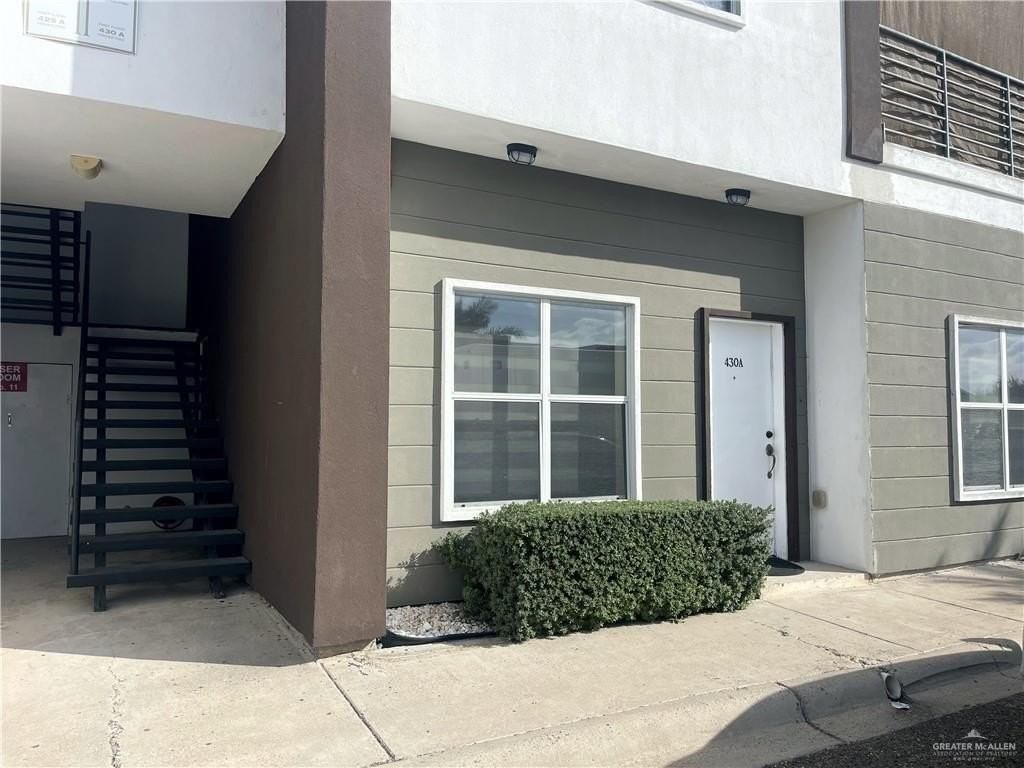 4217 Colbath Ave #430A - Photo 2 of 22