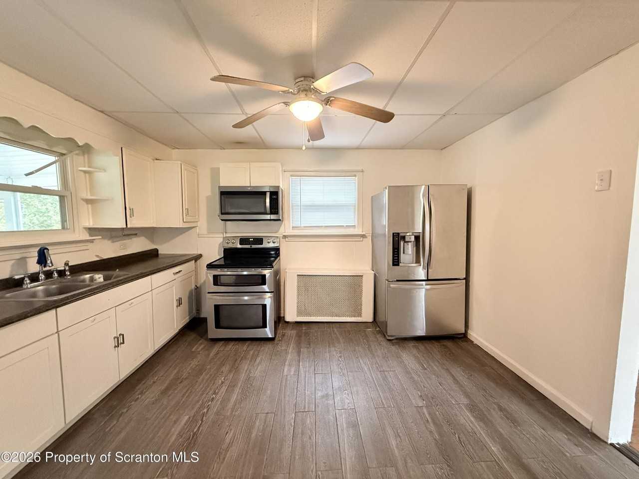 2920 Marvine Ave - Photo 6 of 12