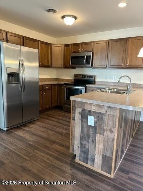 1313 Madison Ave - Photo 4 of 13