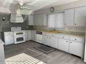 131 S Blakely St - Photo 1 of 1