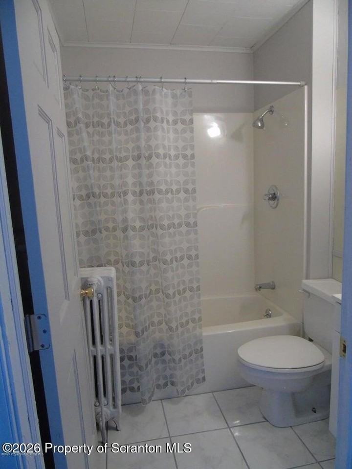 131 S Blakely St - Photo 6 of 21