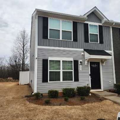 525 Hampton Townes Dr #1 - Photo 2 of 20