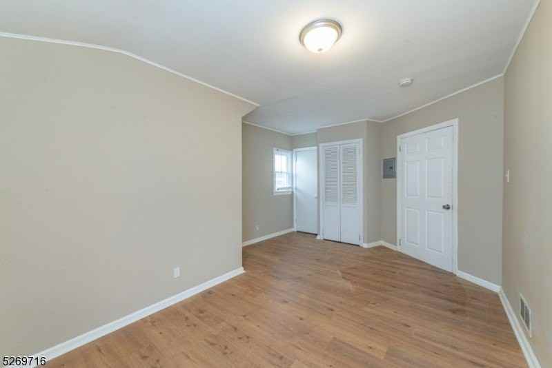 73 W Tremont Ter #2 - Photo 4 of 7