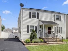 605 Crescent Dr - Photo 1 of 1