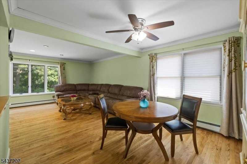 286 Gilbert Ave - Photo 6 of 18