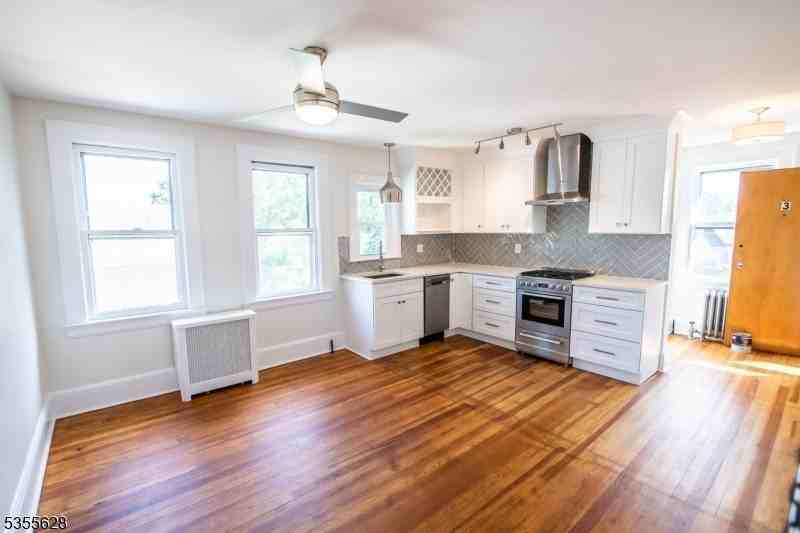 30 Boyden Pkwy Unit 3 #3 - Photo 4 of 16