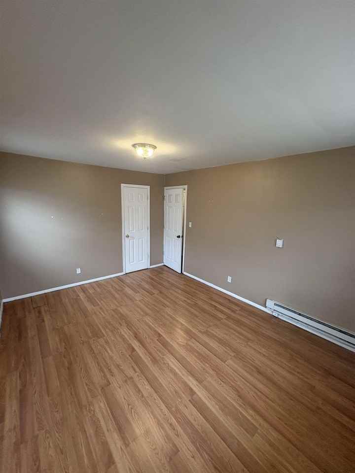36 Pinecrest Rd #2 - Photo 4 of 5