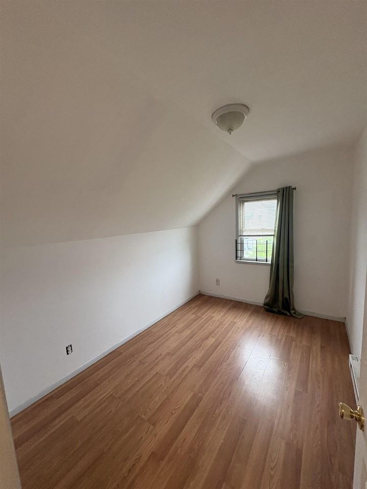 36 Pinecrest Rd #2 - Photo 5 of 5