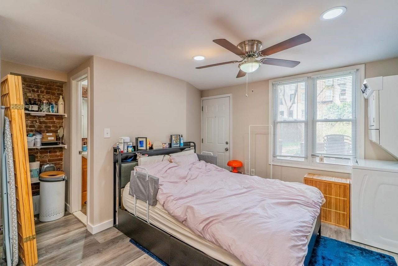214 6th St #1 - Photo 7 of 14