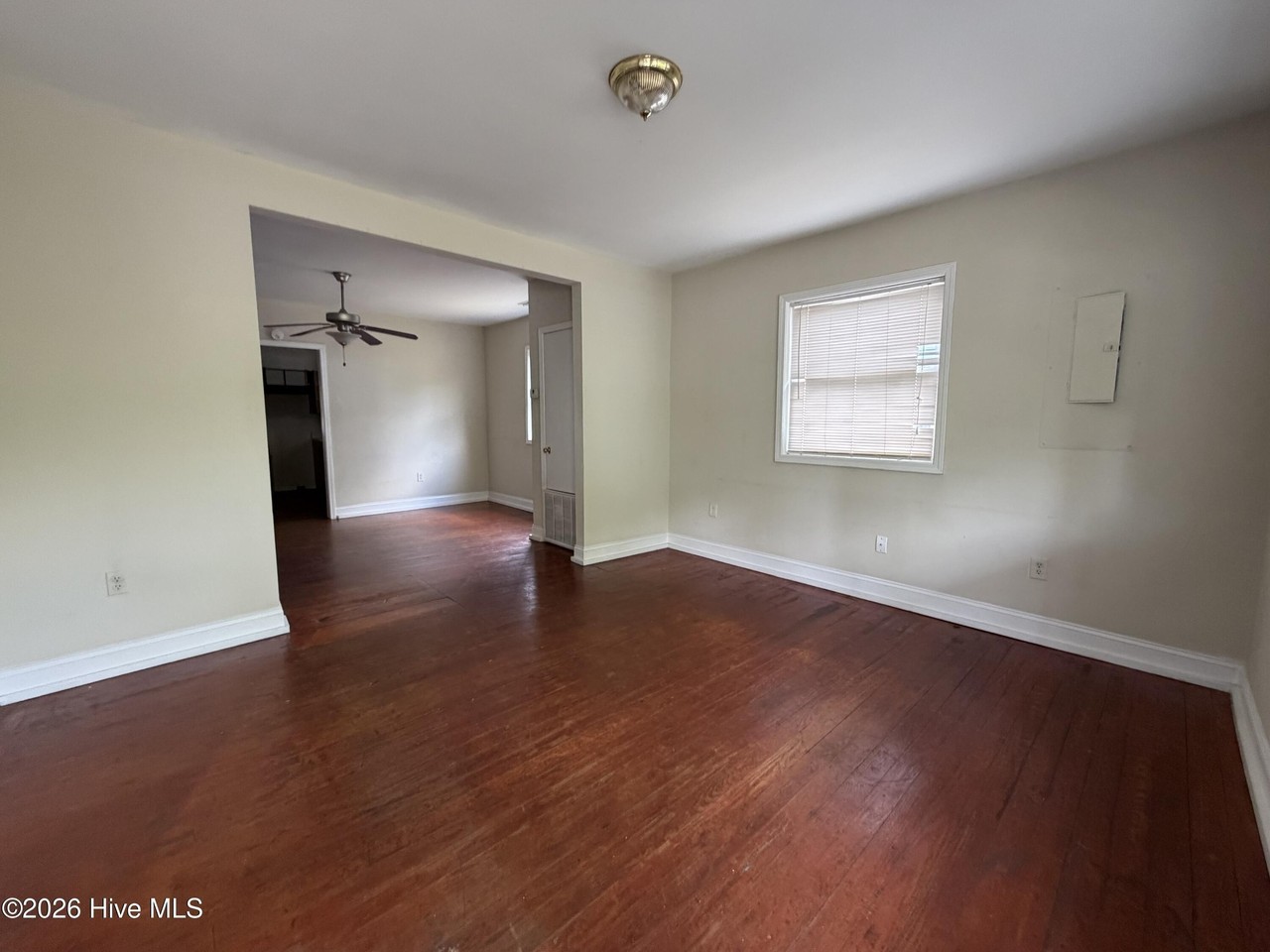 506 S 7th St - Photo 3 of 13