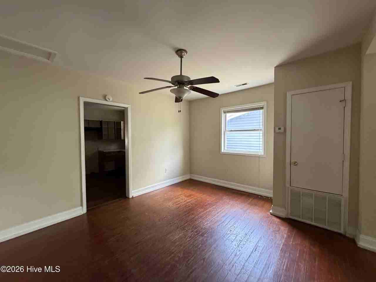 506 S 7th St - Photo 5 of 13