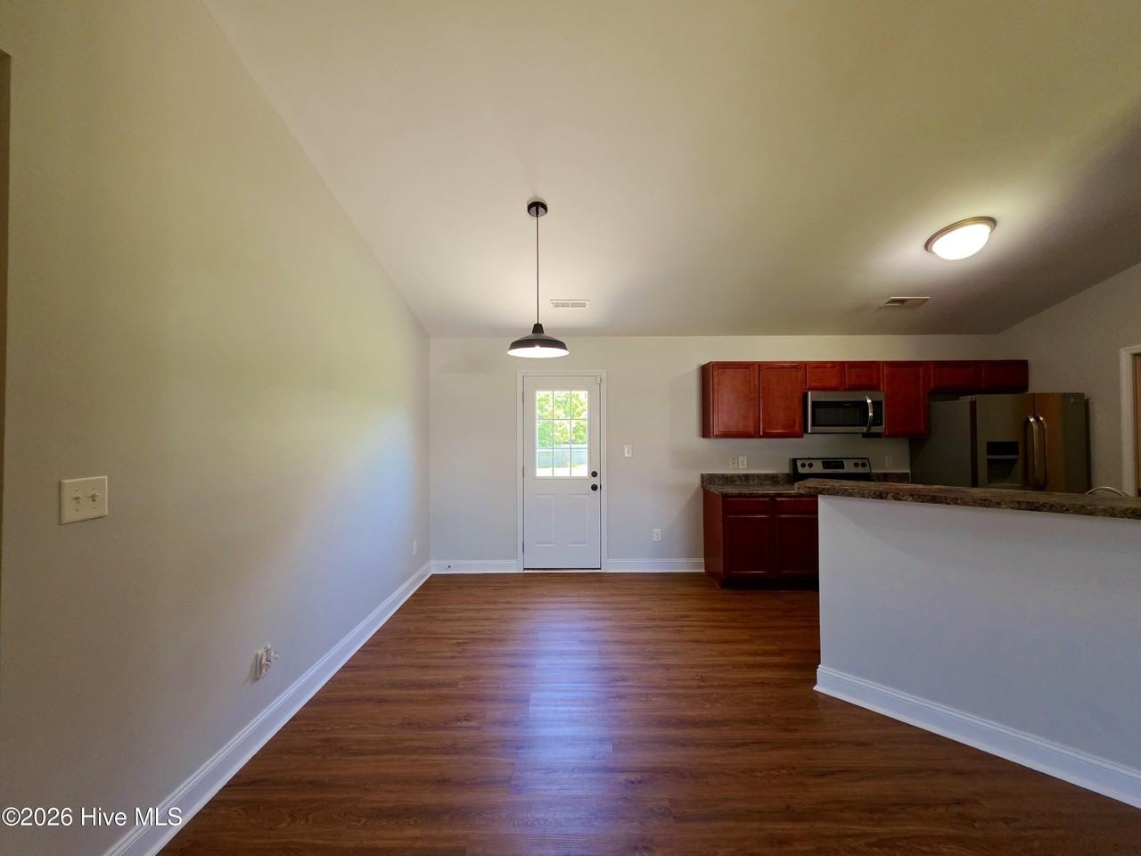 214 Michel Ct - Photo 4 of 14