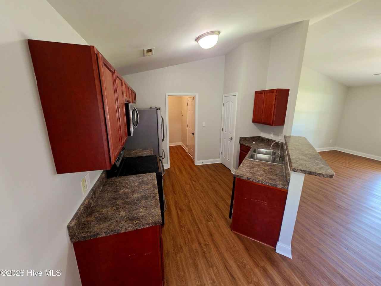 214 Michel Ct - Photo 5 of 14