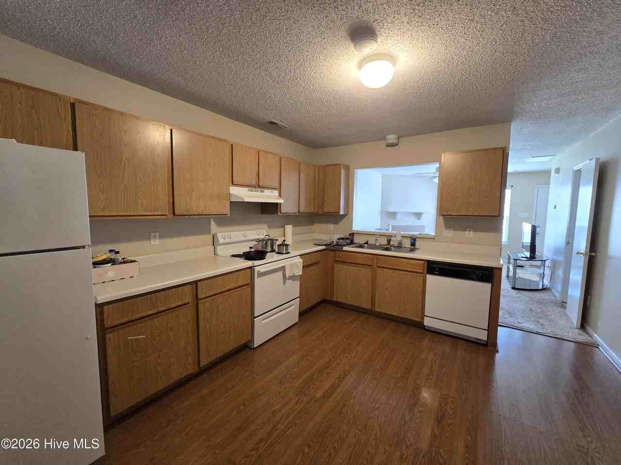 1097 W Pueblo Dr - Photo 6 of 10