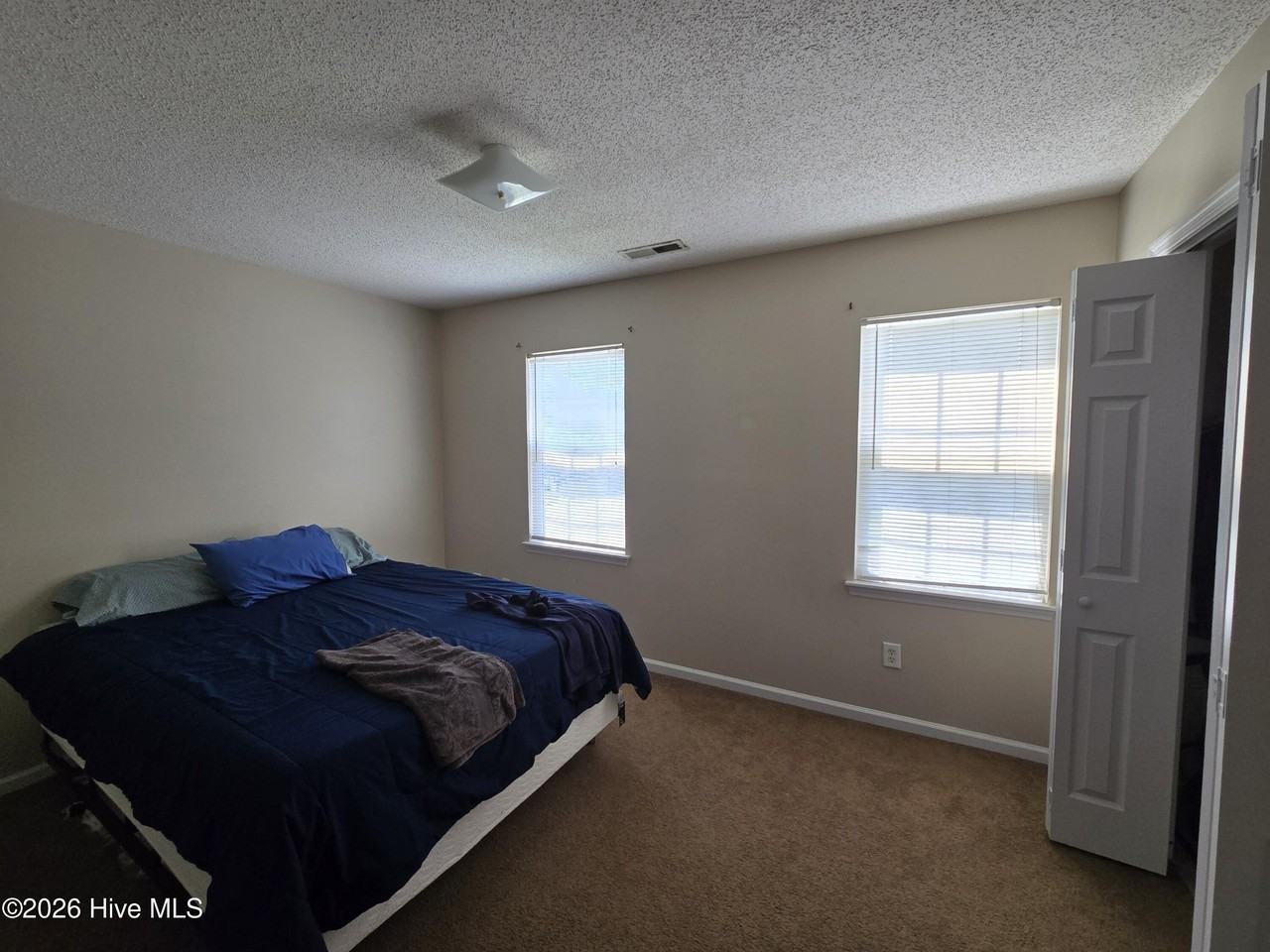 1097 W Pueblo Dr - Photo 7 of 10