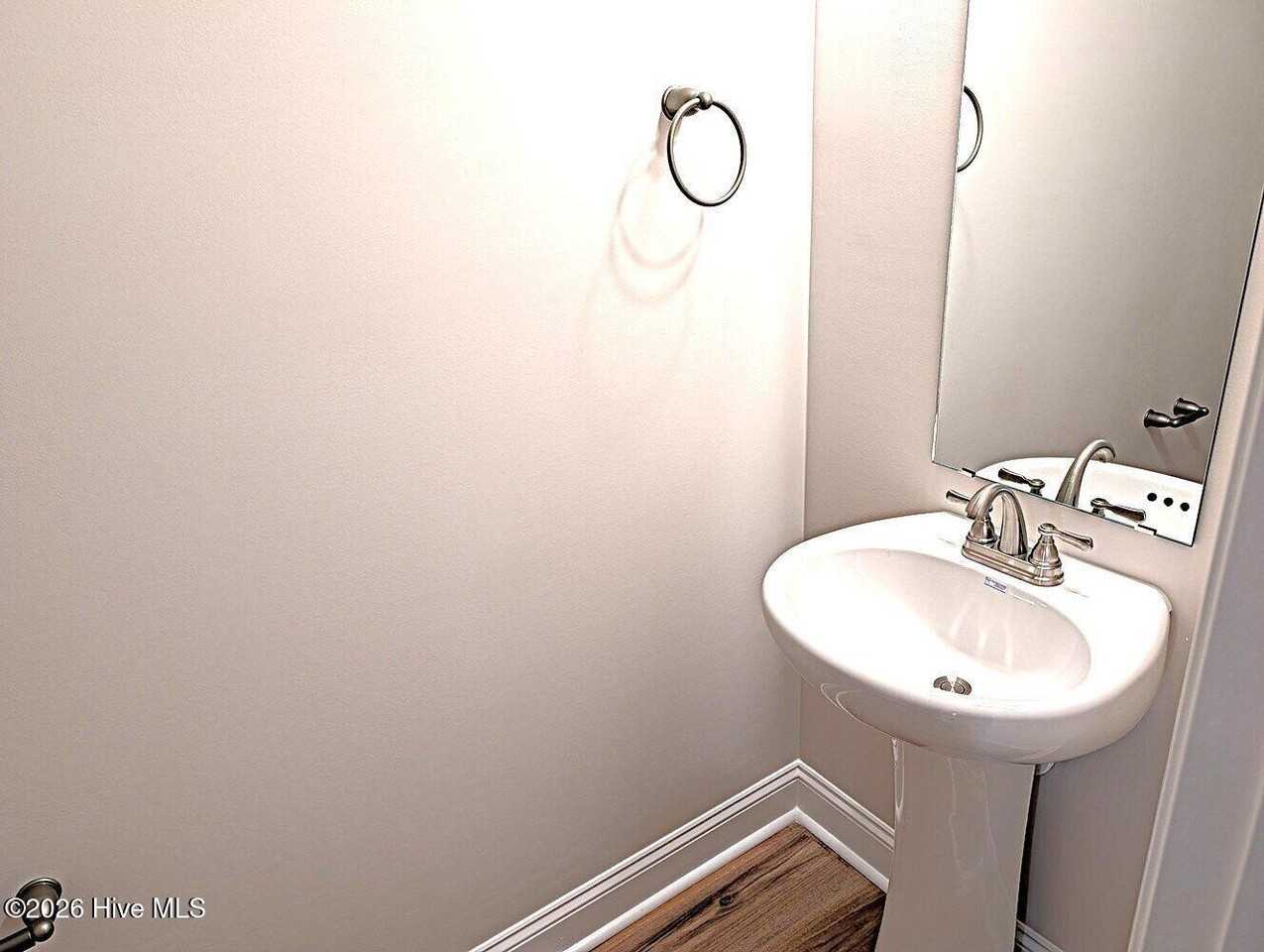 138 Loren Rd - Photo 6 of 16