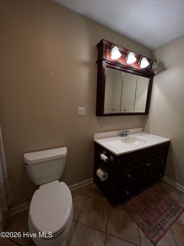 131 River Shore Dr - Photo 5 of 9