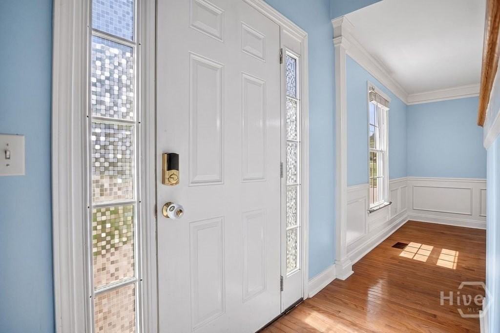 354 E Creek Bnd - Photo 3 of 50