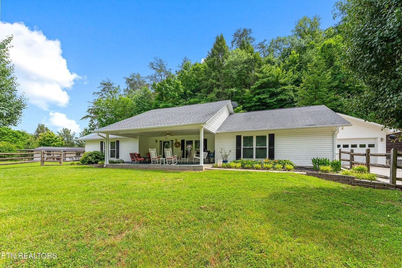519 Country Oaks Dr - Photo 2 of 45