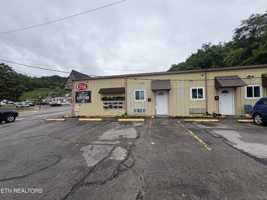 featured image of 207 E Race St #42