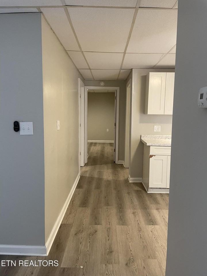 162 E Race St #35 - Photo 6 of 8