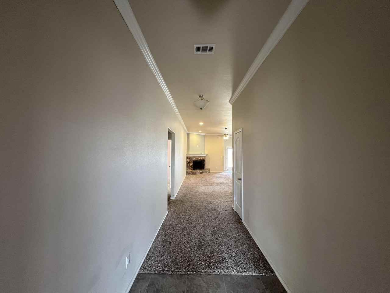 7349 100th St - Photo 3 of 28