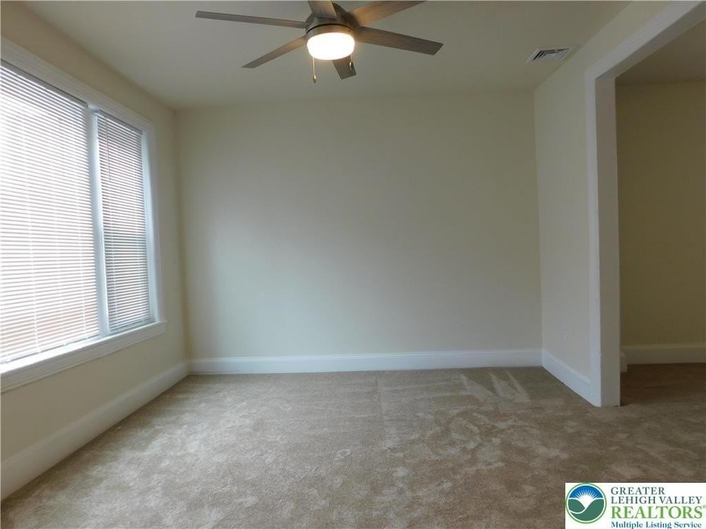 68 W Union Blvd - Photo 5 of 35