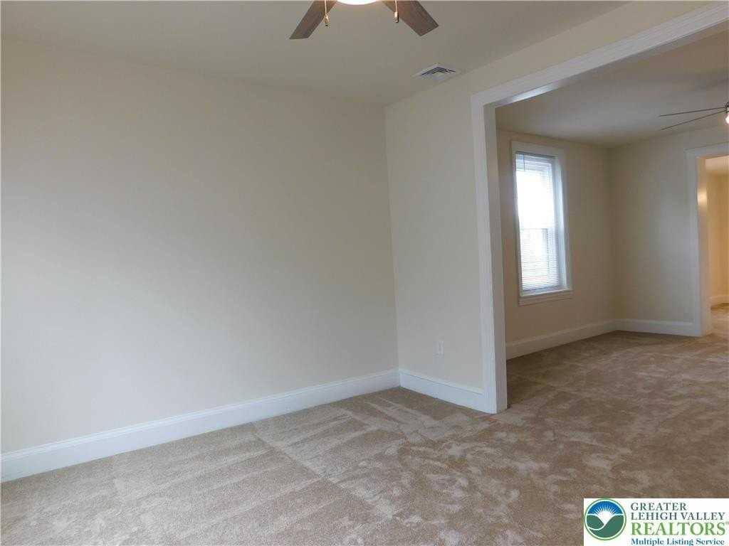 68 W Union Blvd - Photo 6 of 35