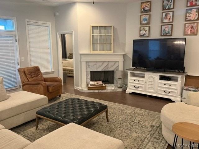 9095 Helena Dr - Photo 3 of 18