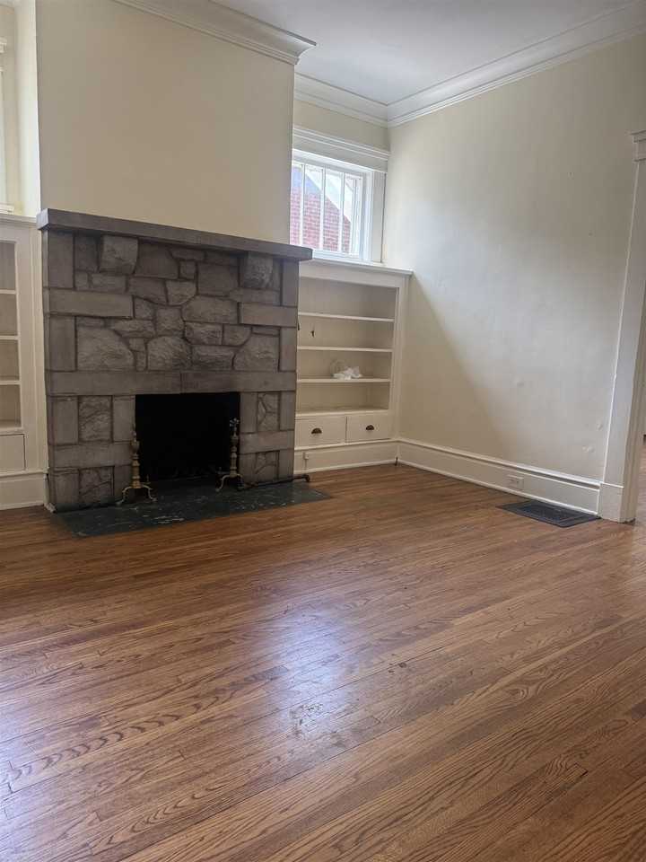 445 Garland St - Photo 3 of 8