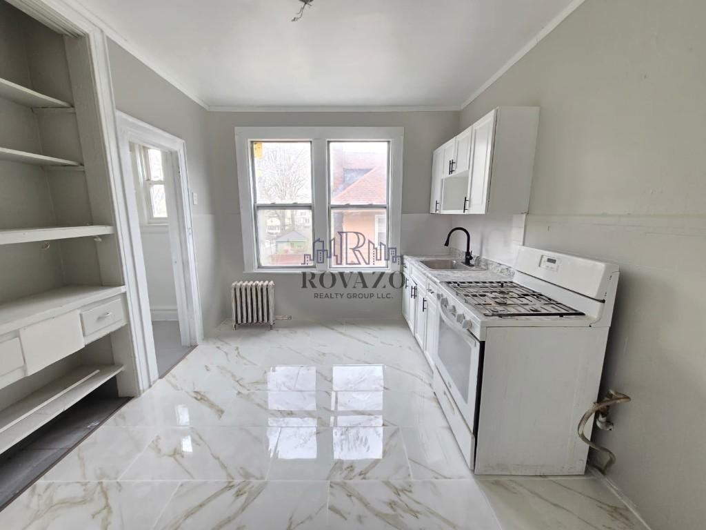 54 Princeton St #2A - Photo 2 of 8