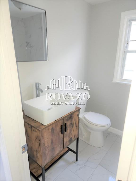 594 Christopher St #2C - Photo 5 of 8