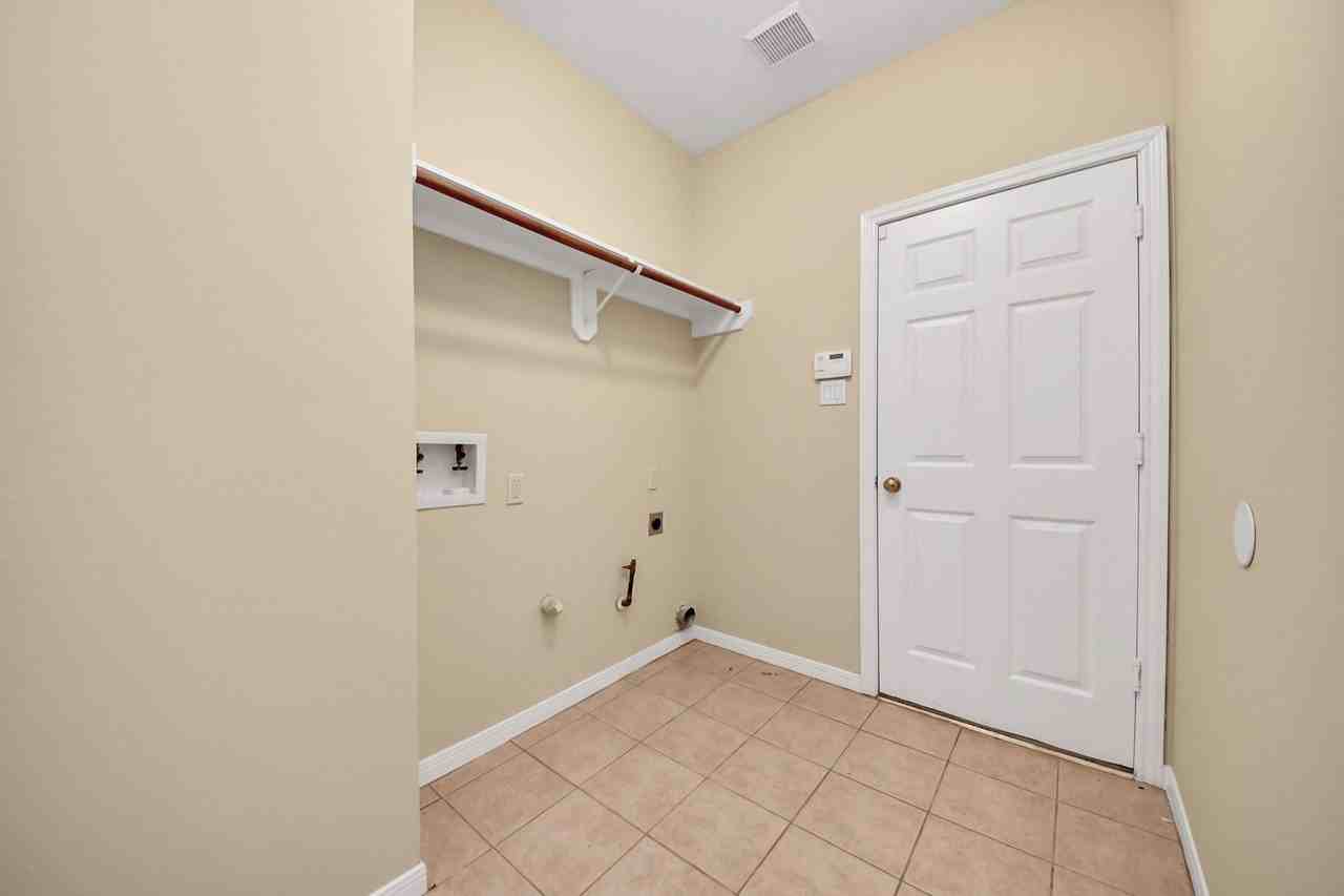 N Esplanade Ln - Photo 7 of 8