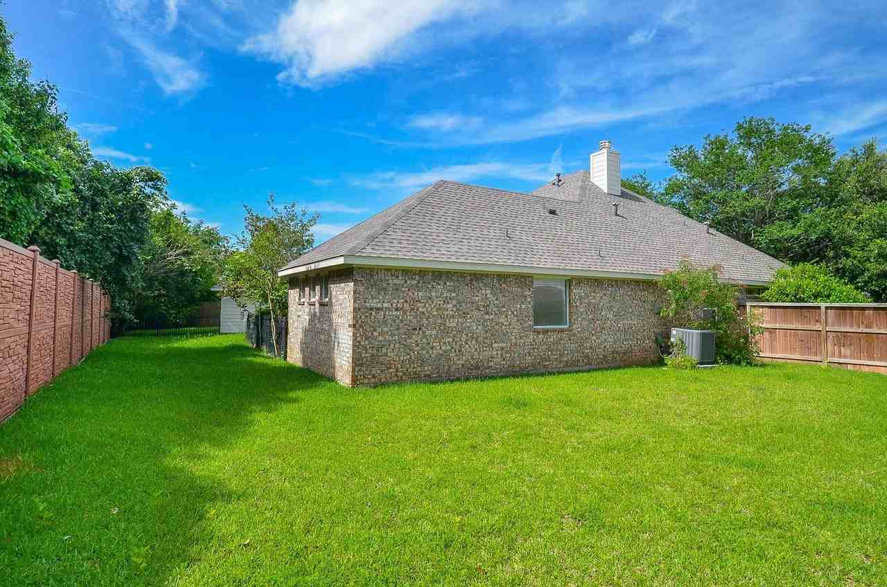 Grand Plantation Ct - Photo 4 of 8