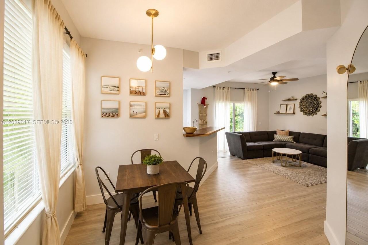 734 Ne 90th St #301 - Photo 6 of 12