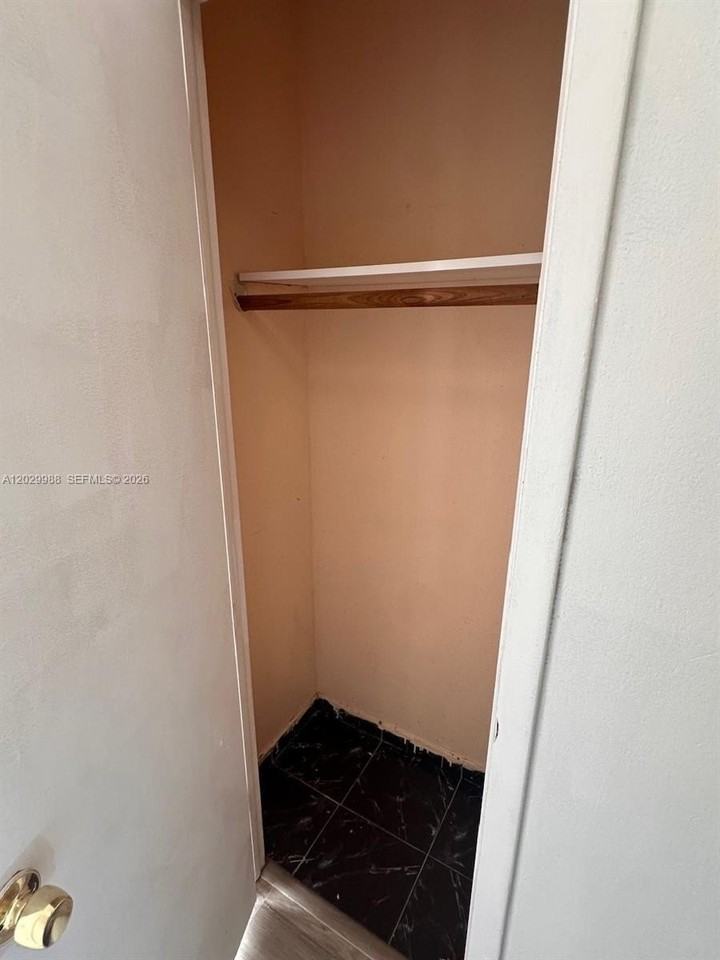5950 Nw 25th Pl #233 - Photo 5 of 28