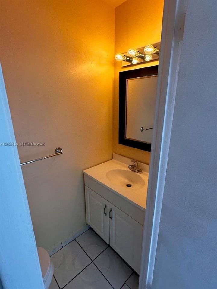 5950 Nw 25th Pl #233 - Photo 6 of 28