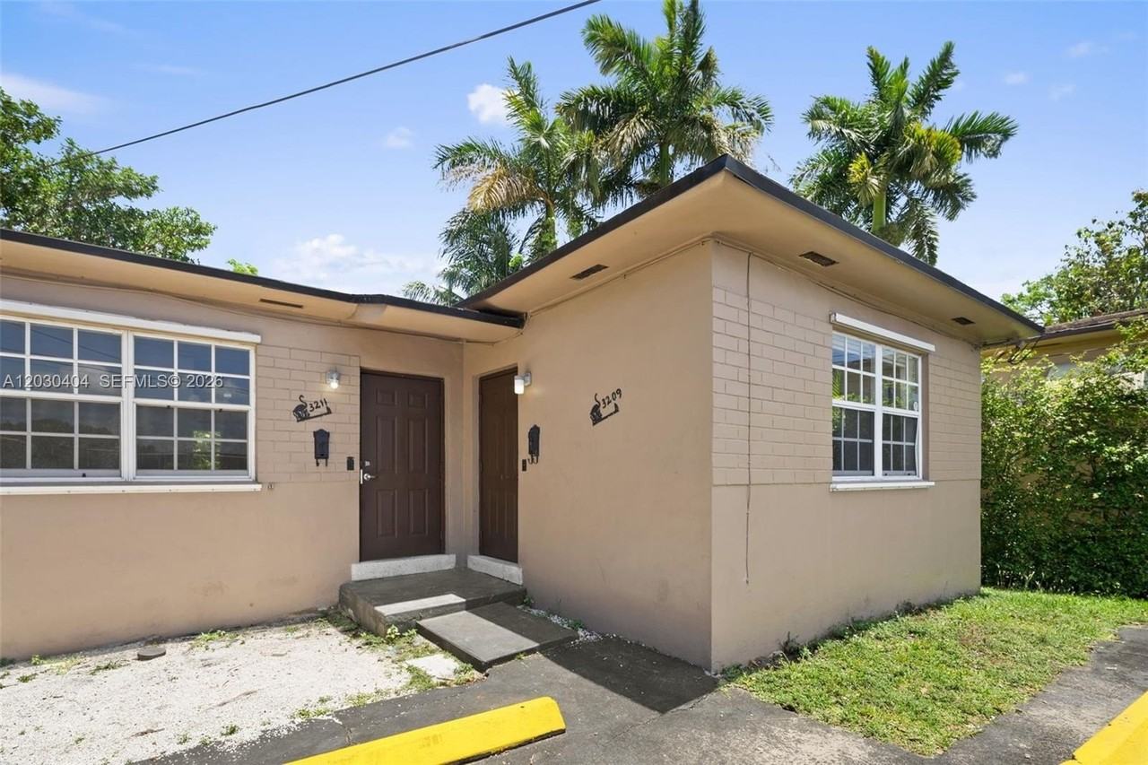 3211 Nw 13th Ter #3211 - Photo 2 of 22